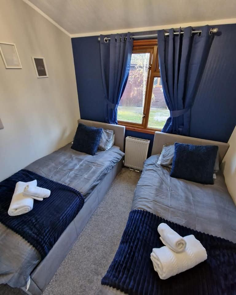 4 Bed Luxury Lodge With Hot Tub Near Lake District Warton  Exteriér fotografie